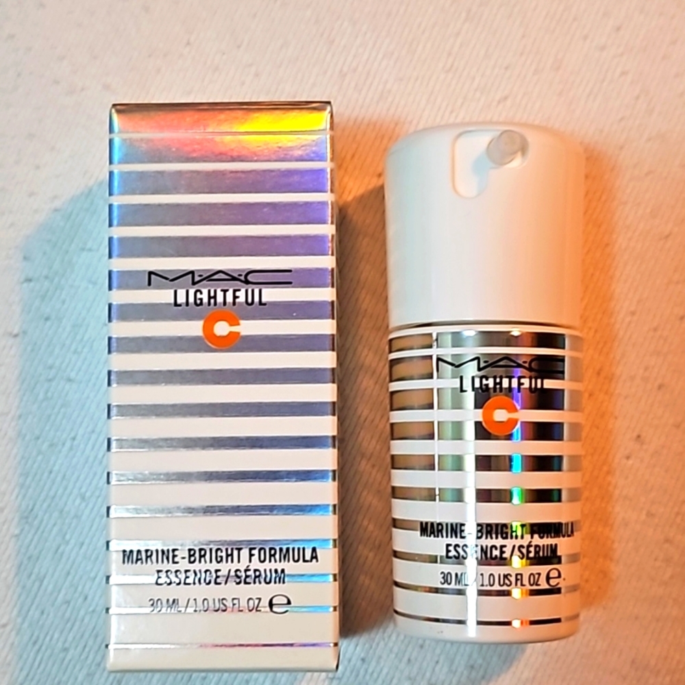 MAC Cosmetics Lightful C Marine Bright Formula Essence/Serum NIB